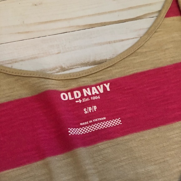 Old Navy sequin tank top - Picture 3 of 4